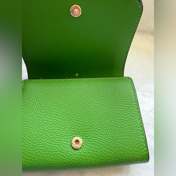 Kate Spade Kayla Pebbled Leather Green Wallet NWT - Picture 6 of 13